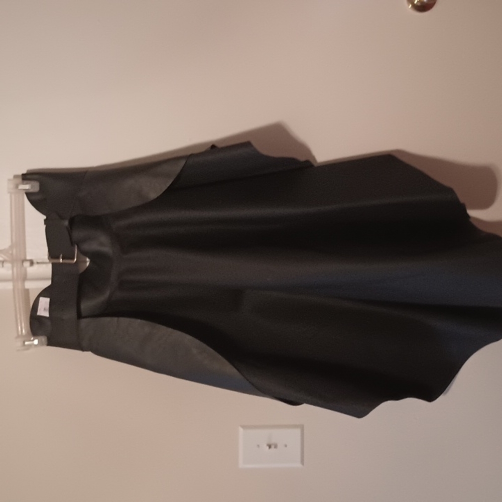 Black train belt size s-large